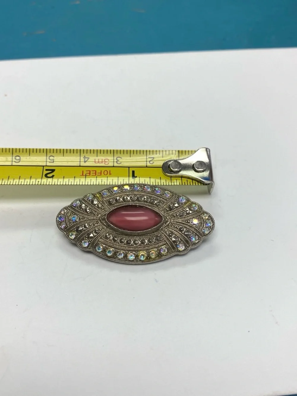 Vintage-Inspired Women's Brooch with Pink Cabochon and Aurora Rhinestones